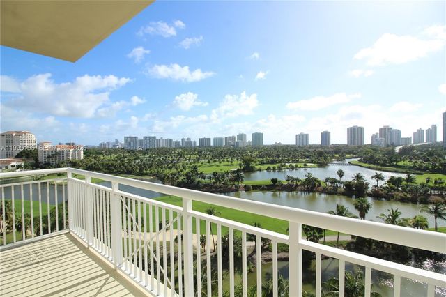 19501 W Country Club Dr 1014, Aventura, FL 33180