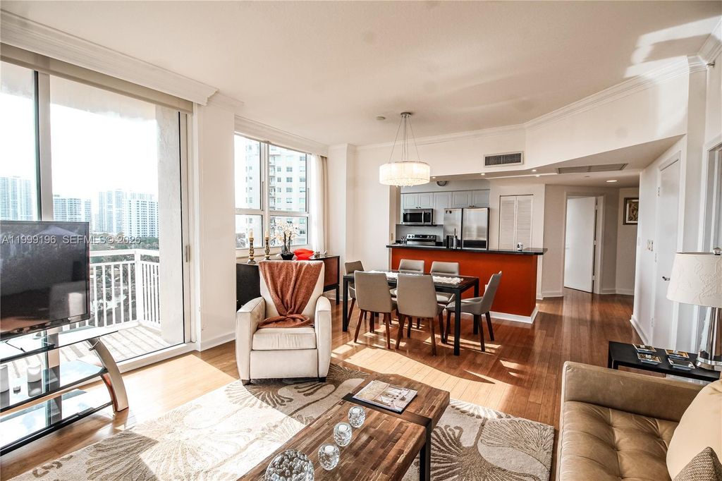 19501 W Country Club Dr 1014, Aventura, FL 33180