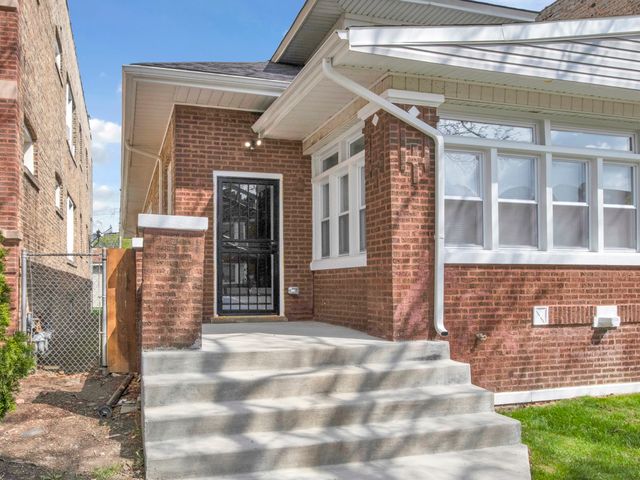 7947 S May Street, Chicago, IL 60620