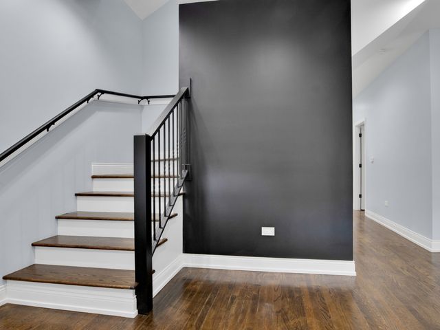 7947 S May Street, Chicago, IL 60620