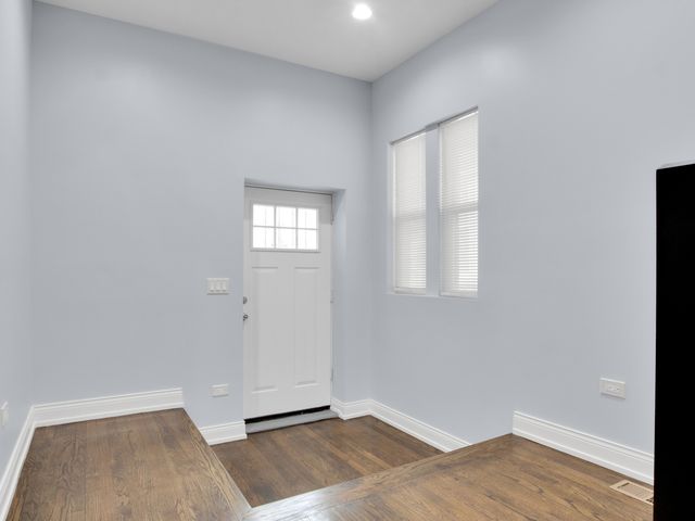 7947 S May Street, Chicago, IL 60620