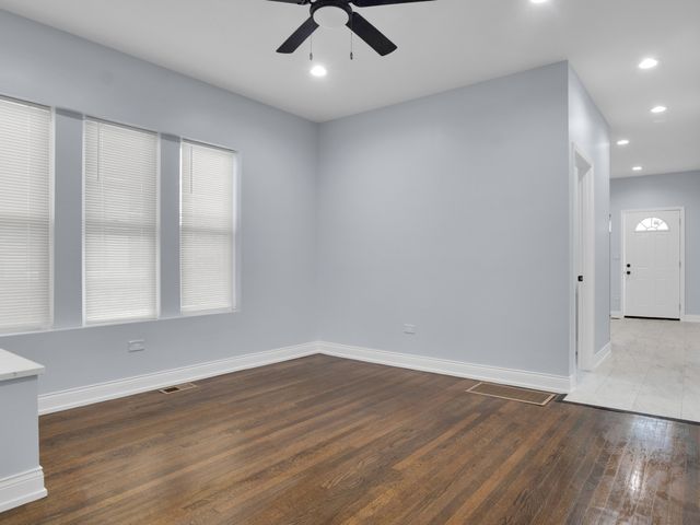 7947 S May Street, Chicago, IL 60620