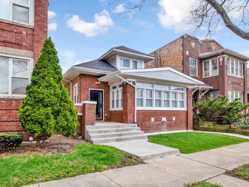 7947 S May Street, Chicago, IL 60620
