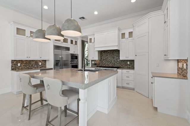 145 Gardenia Isles Drive, Palm Beach Gardens, FL 33418