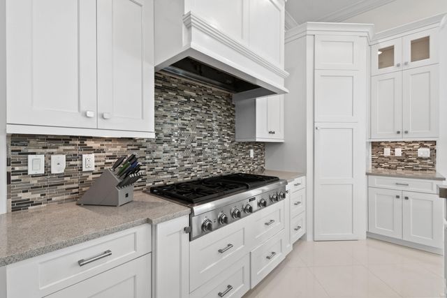 145 Gardenia Isles Drive, Palm Beach Gardens, FL 33418