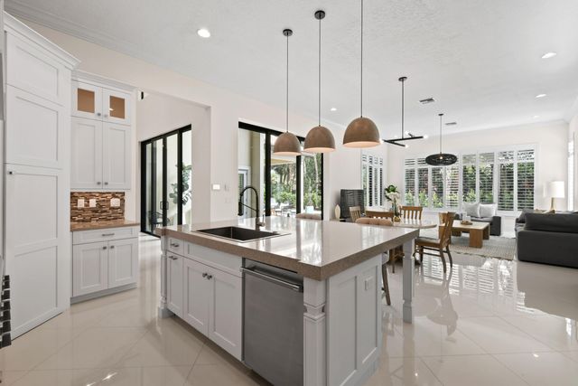 145 Gardenia Isles Drive, Palm Beach Gardens, FL 33418