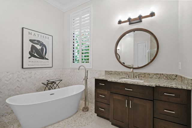 145 Gardenia Isles Drive, Palm Beach Gardens, FL 33418