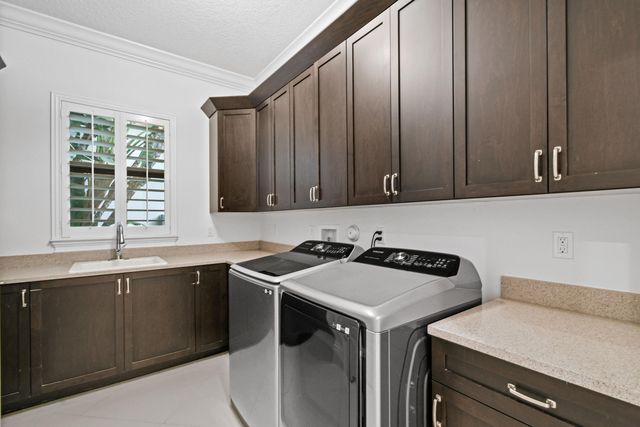 145 Gardenia Isles Drive, Palm Beach Gardens, FL 33418