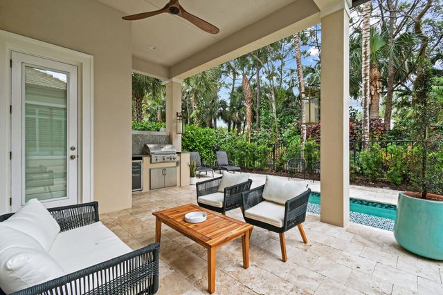 145 Gardenia Isles Drive, Palm Beach Gardens, FL 33418