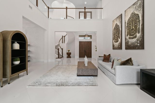 145 Gardenia Isles Drive, Palm Beach Gardens, FL 33418