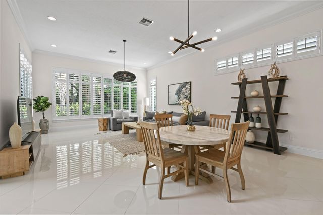 145 Gardenia Isles Drive, Palm Beach Gardens, FL 33418