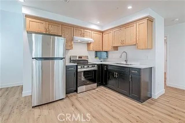 10424 Graham Avenue, Los Angeles, CA 90002