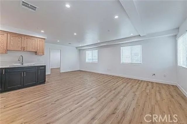 10424 Graham Avenue, Los Angeles, CA 90002