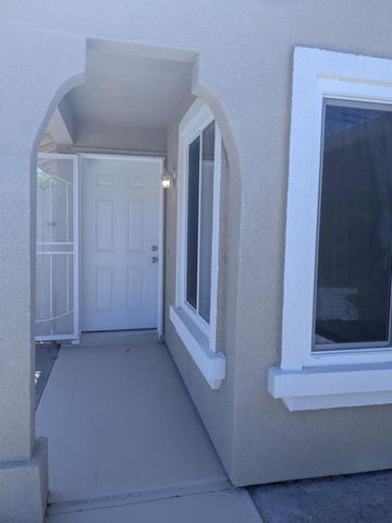 5738 WILKINSON St, Sacramento, CA 95824
