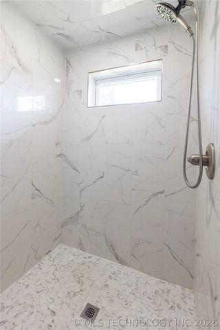 24590 S 600 Road, Grove, OK 74344