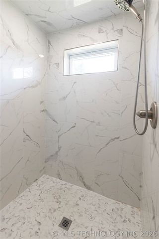 24590 S 600 Road, Grove, OK 74344