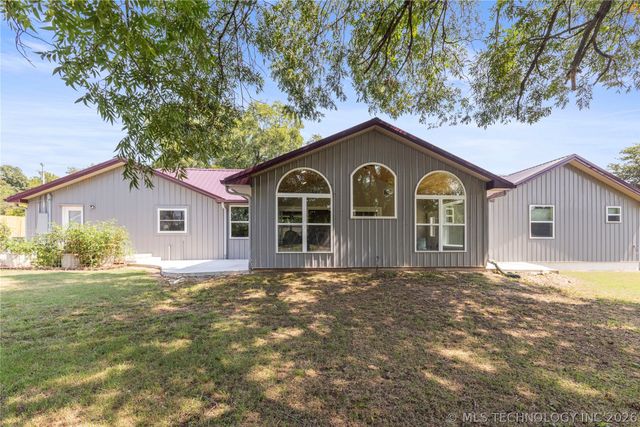 24590 S 600 Road, Grove, OK 74344