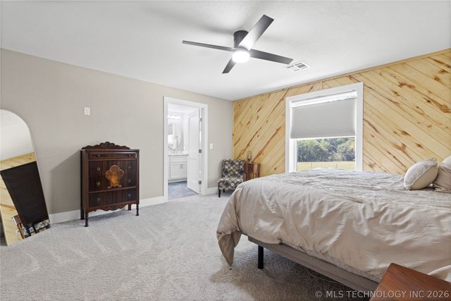 24590 S 600 Road, Grove, OK 74344