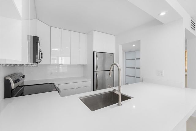 345 Ocean Dr 924, Miami Beach, FL 33139