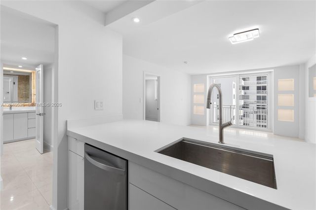 345 Ocean Dr 924, Miami Beach, FL 33139