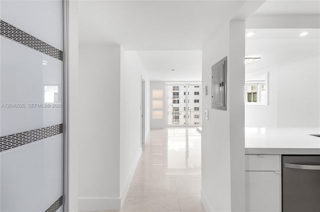 345 Ocean Dr 924, Miami Beach, FL 33139