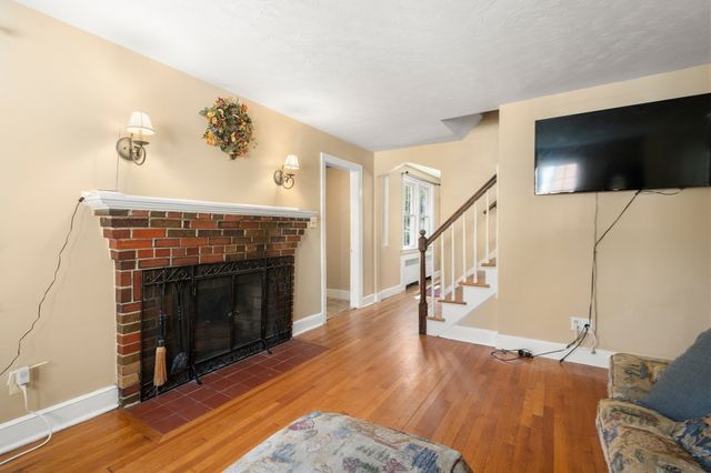 8 Cardinal, Worcester, MA 01602