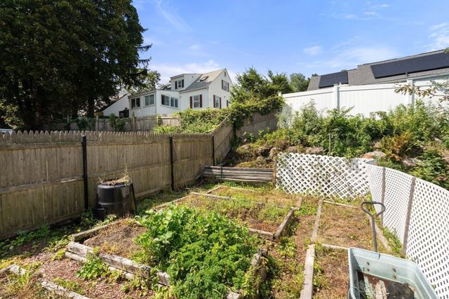 8 Cardinal, Worcester, MA 01602