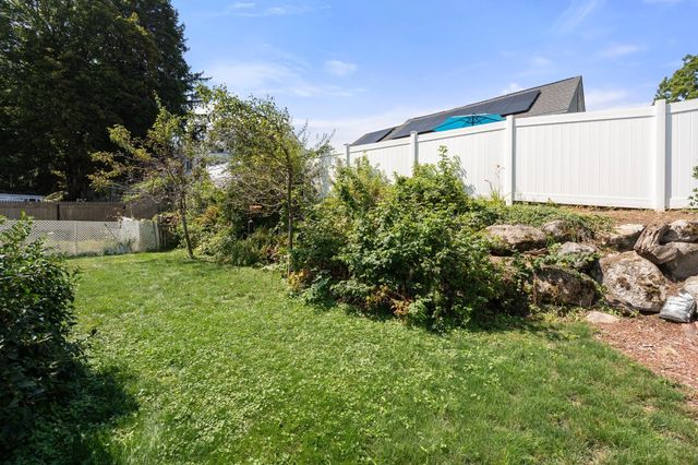 8 Cardinal, Worcester, MA 01602