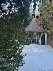 3 Beverly Road, Port Washington, NY 11050