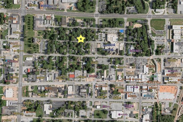 500 W Center Avenue, Springdale, AR 72764