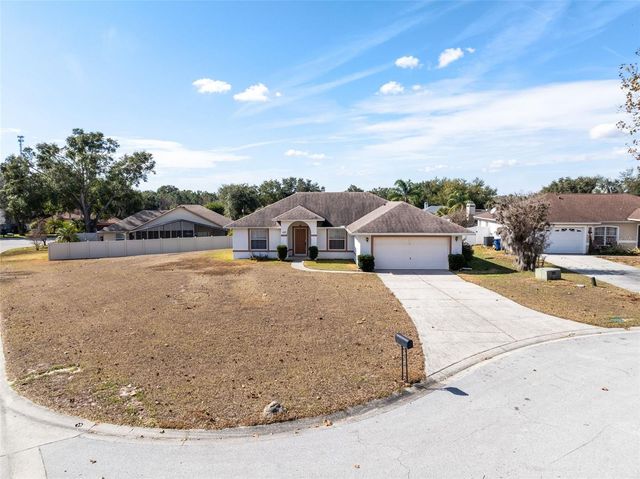 137 COUNTRY LAKES CIRCLE, Groveland, FL 34736