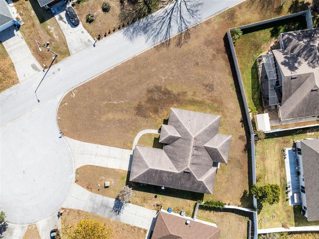 137 COUNTRY LAKES CIRCLE, Groveland, FL 34736