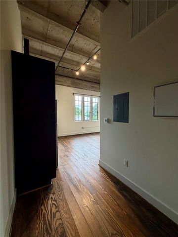 4411 Dallas Street 14, Houston, TX 77023