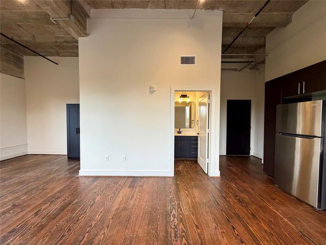4411 Dallas Street 14, Houston, TX 77023