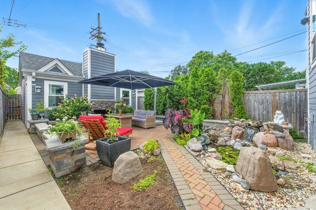 3721 W Wabansia Avenue, Chicago, IL 60647