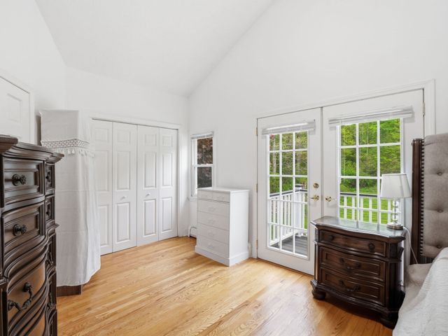 84 City Depot Rd, Charlton, MA 01507