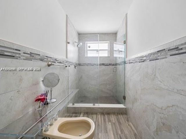 11350 SW 30th St, Miami, FL 33165