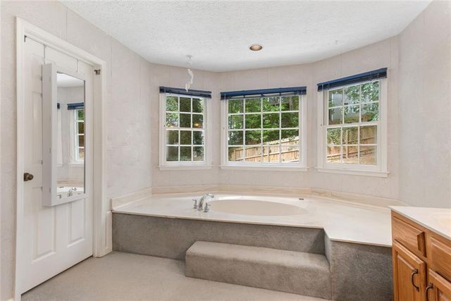 11690 Highland Colony Drive, Roswell, GA 30075