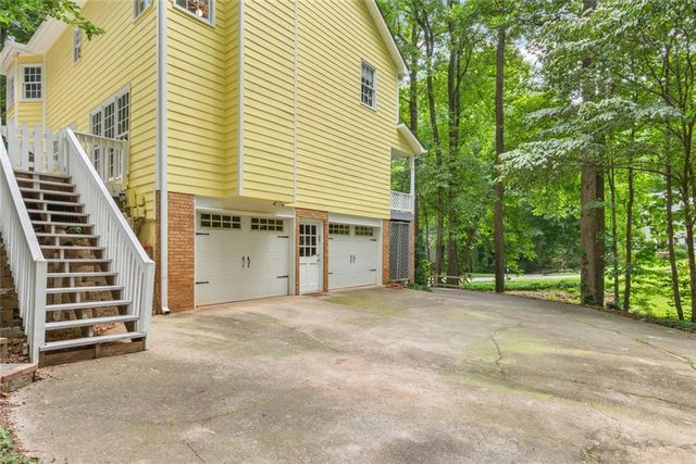 11690 Highland Colony Drive, Roswell, GA 30075