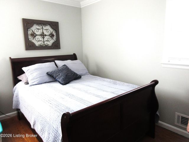 2216 Darrell Dr, Louisville, KY 40216