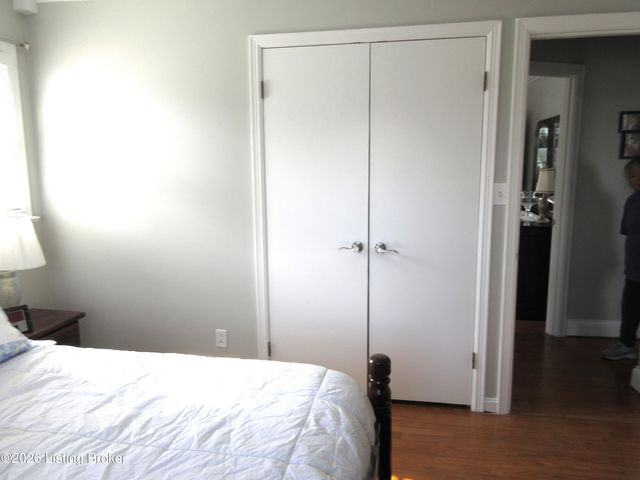 2216 Darrell Dr, Louisville, KY 40216