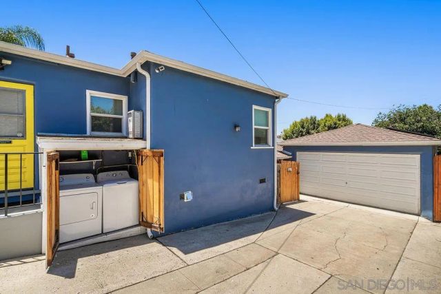 5988 Trojan Ave, San Diego, CA 92115