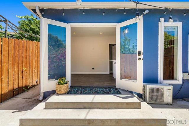 5988 Trojan Ave, San Diego, CA 92115