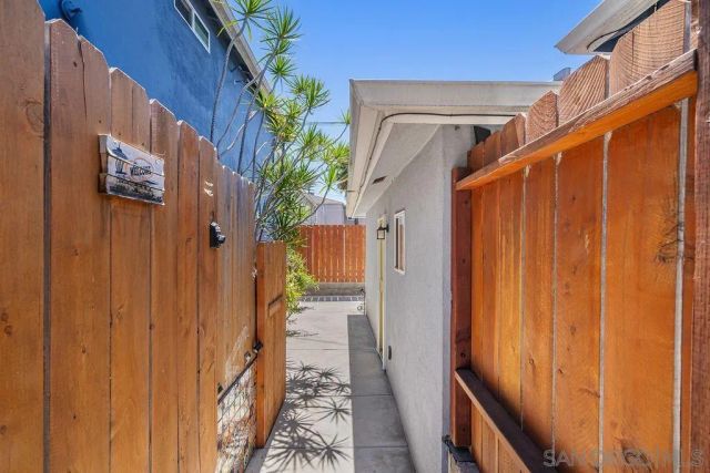 5988 Trojan Ave, San Diego, CA 92115