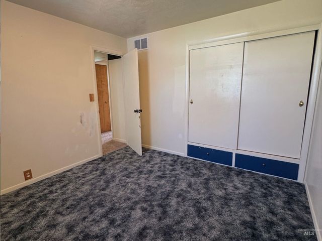 1937 E 4th Ave, Twin Falls, ID 83301