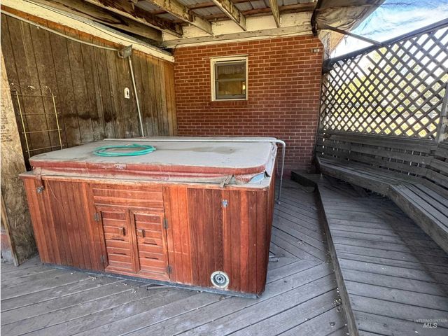 1937 E 4th Ave, Twin Falls, ID 83301