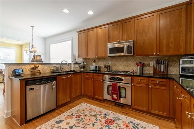 262 Double Gate Way, Sugar Hill, GA 30518