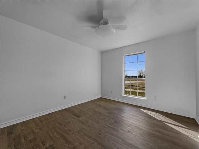 1101 Savanh Street, Venus, TX 76084