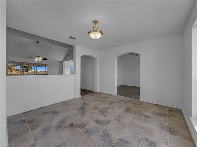 1101 Savanh Street, Venus, TX 76084