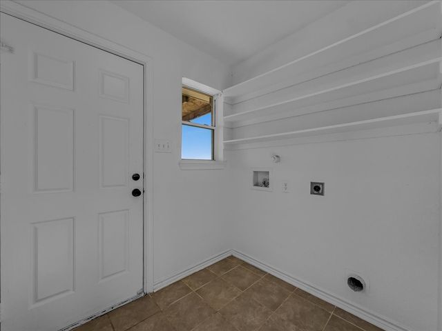 1101 Savanh Street, Venus, TX 76084